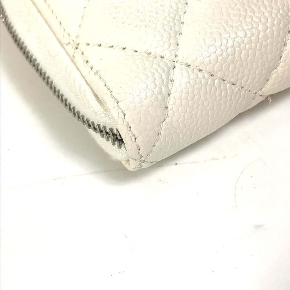 CHANEL White Caviar Leather Logo Wallet - Picture 14 of 16